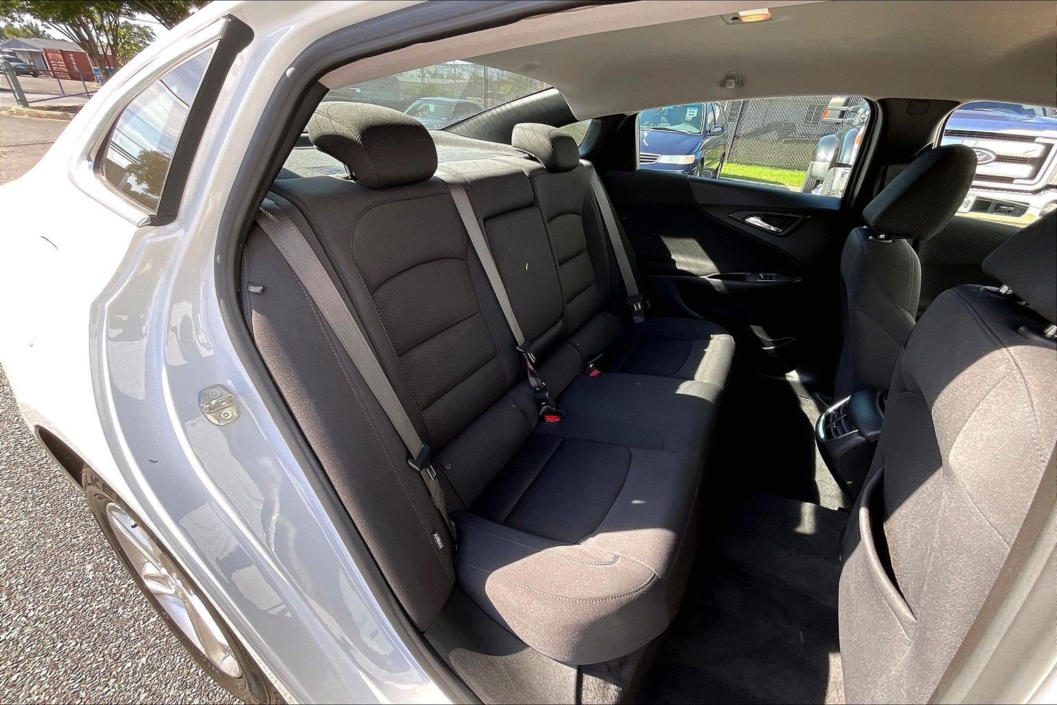 Used 2024 Chevrolet Malibu LT FWD image 31