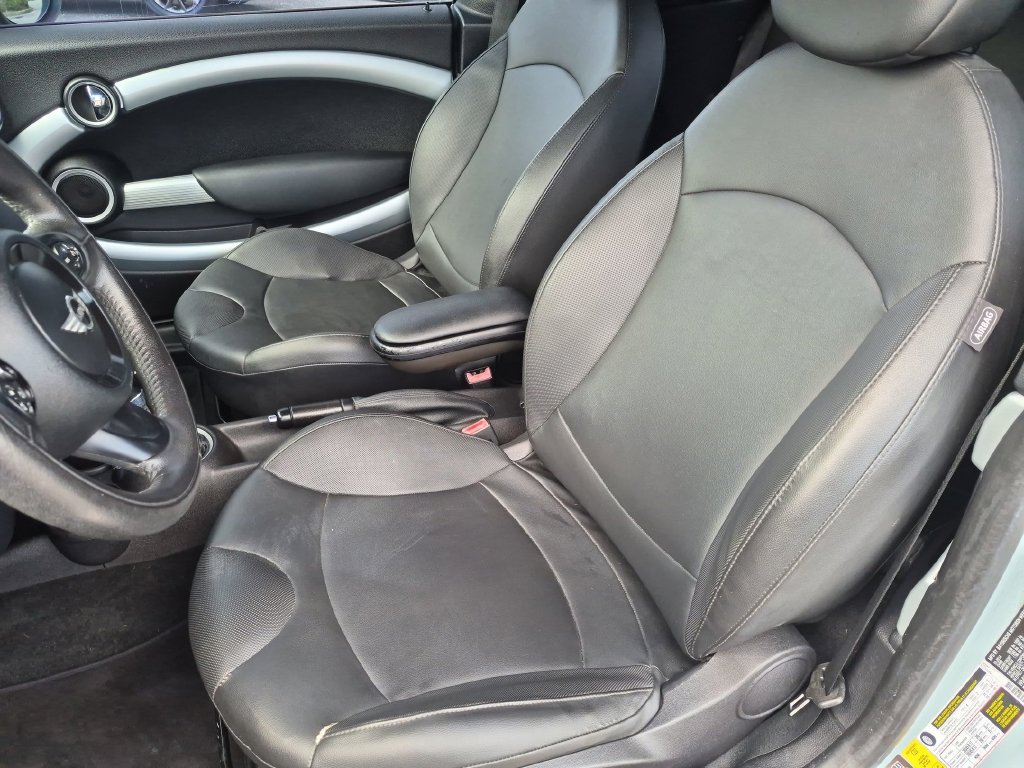 Used 2014 MINI Cooper Convertible FWD image 15