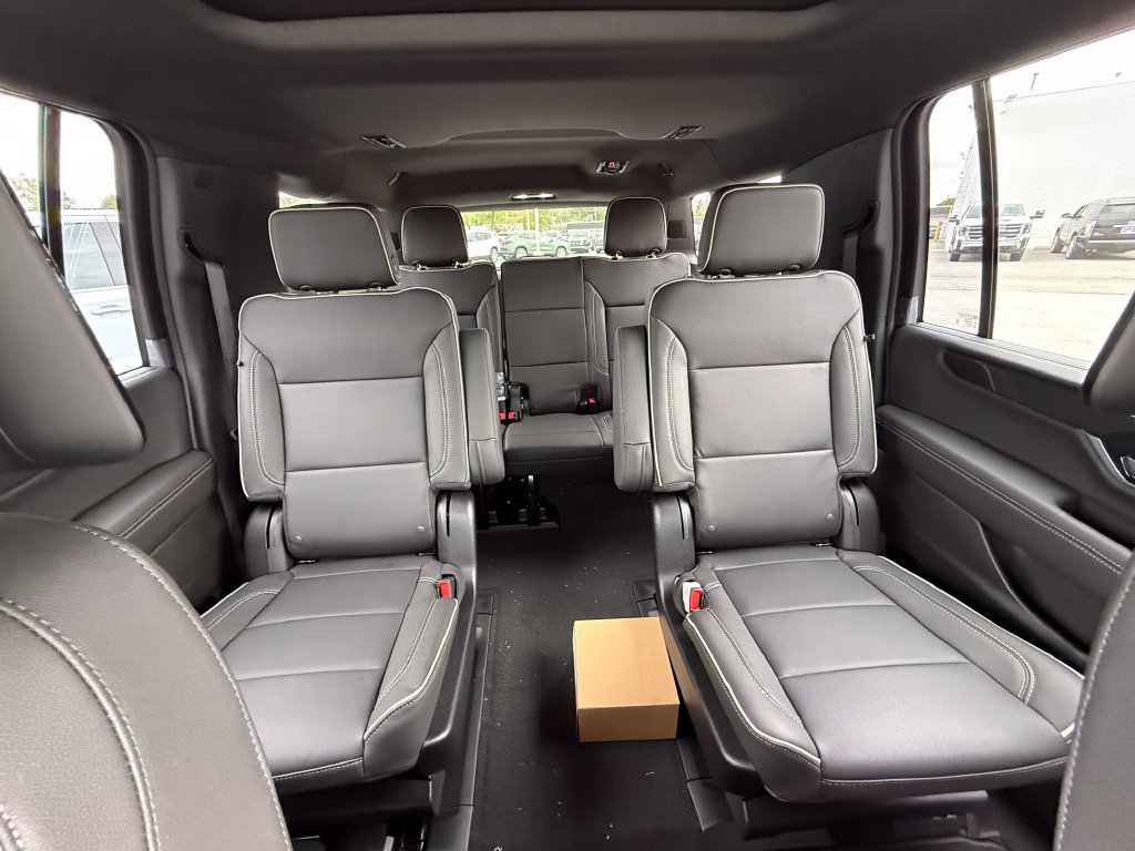 New 2026 GMC Yukon XL Elevation w/ Elevation Premium Package AWD/4WD image 24