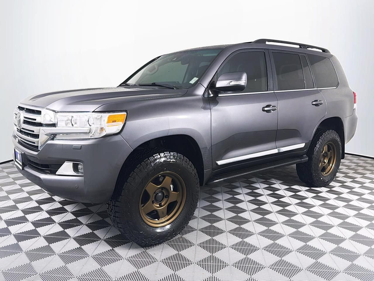 Used 2016 Toyota Land Cruiser AWD/4WD image 6