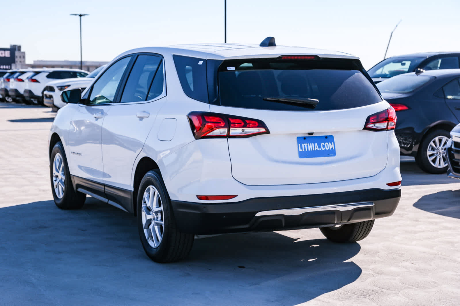 Used 2024 Chevrolet Equinox LT AWD/4WD image 6