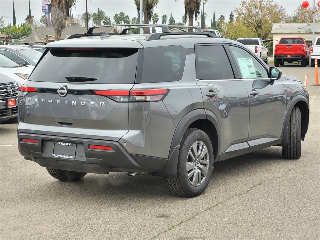 New 2025 Nissan Pathfinder SV w/ Cargo Package image 4