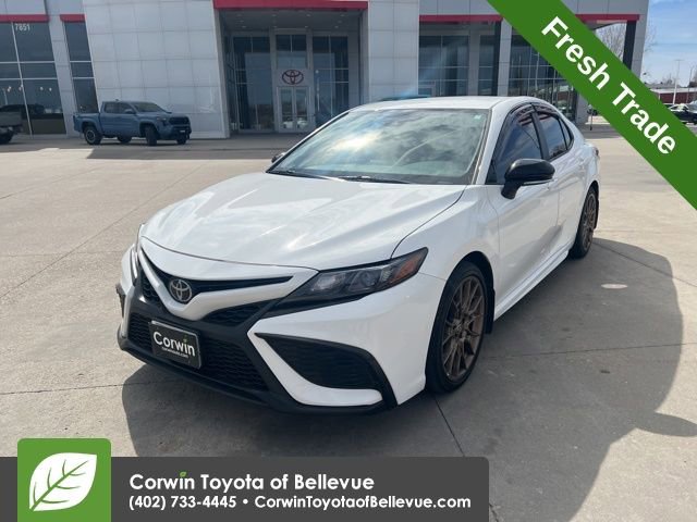 Used 2024 Toyota Camry SE image 8