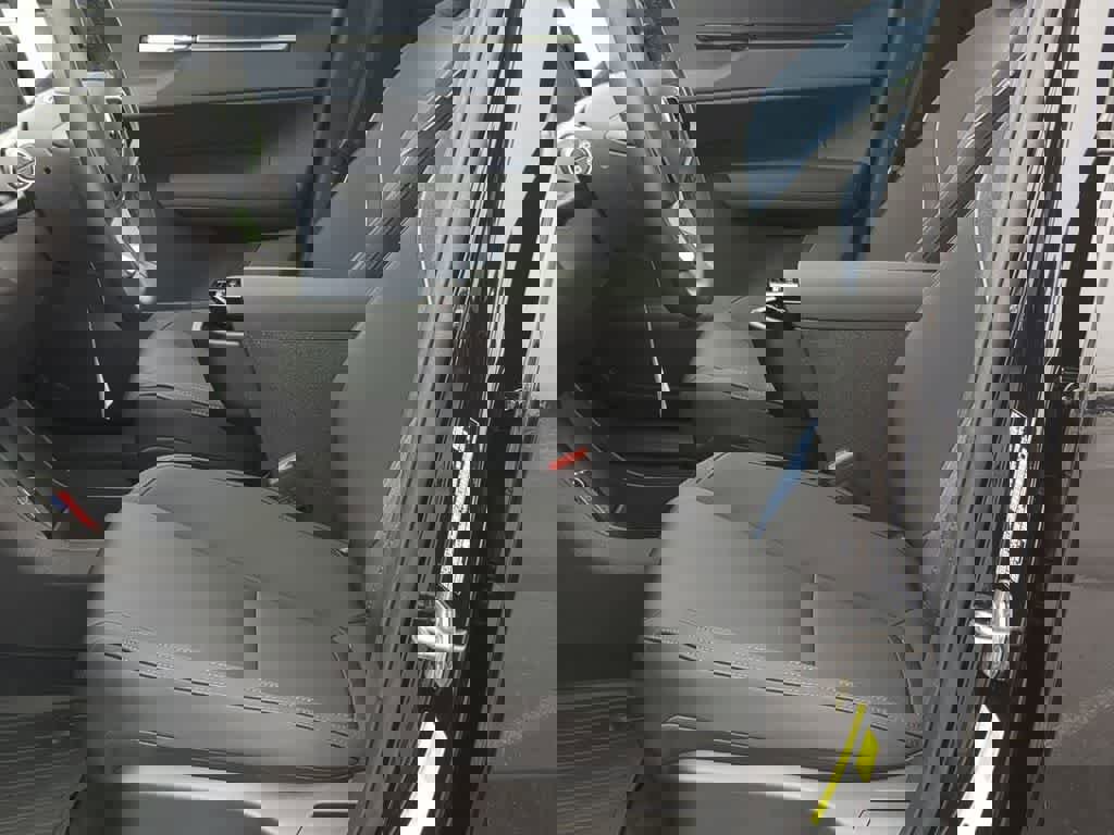 Used 2025 Volvo EX30 Plus w/ Protection Package Premier image 15