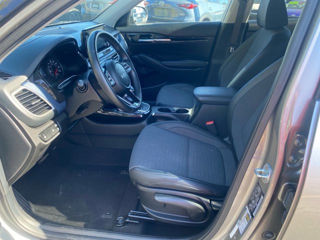 Certified 2023 Kia Seltos S image 10