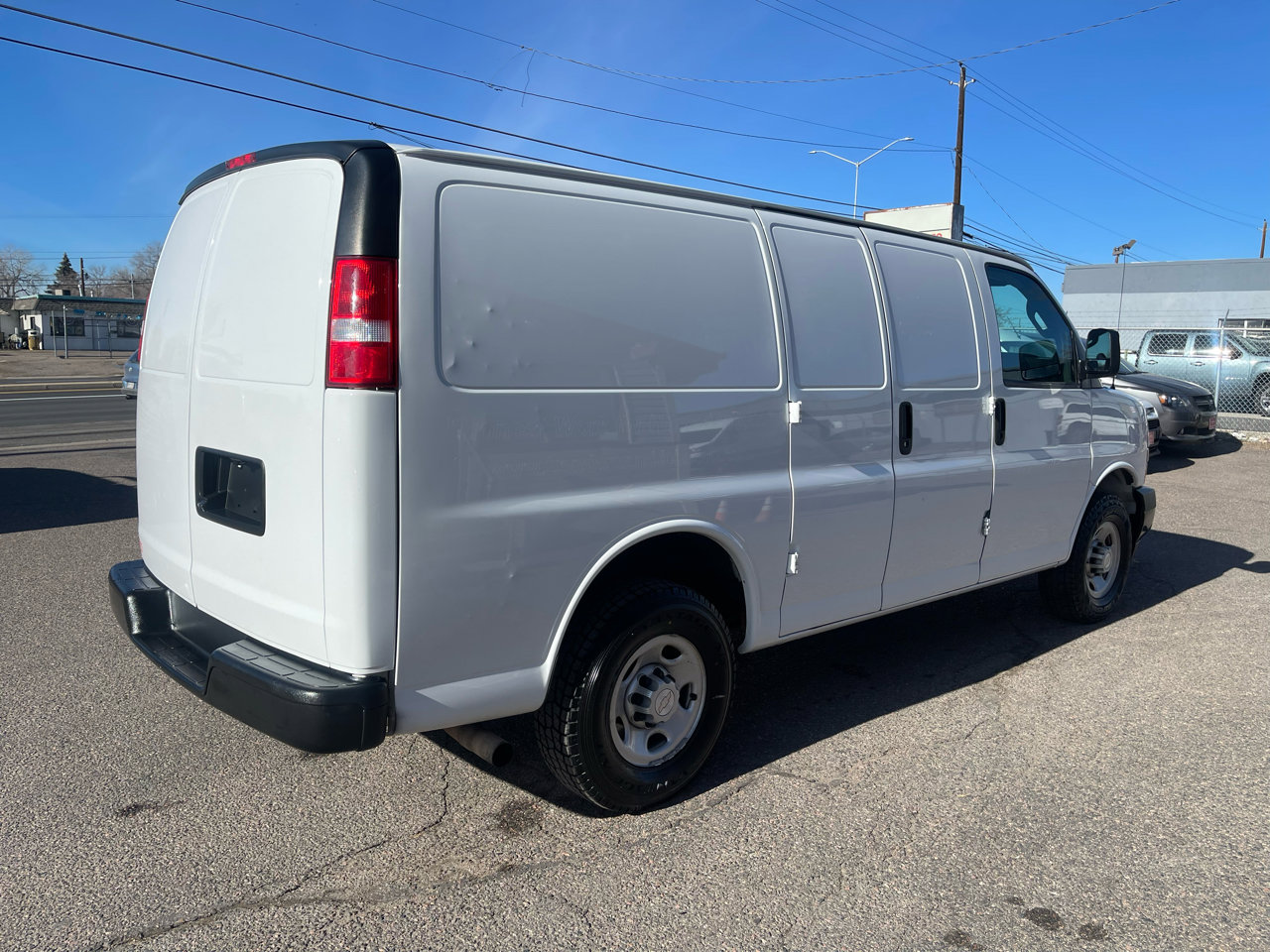 Used 2019 Chevrolet Express 2500 w/ Driver Convenience Package image 9