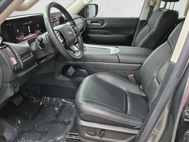 Used 2025 Nissan Armada SV RWD image 15