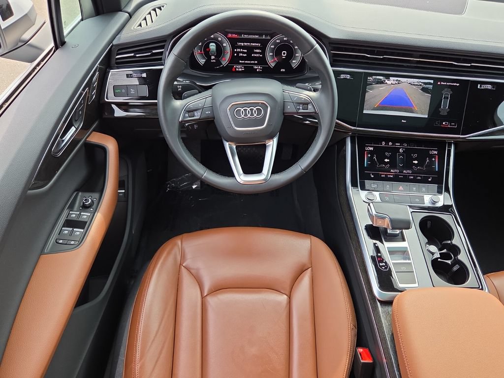 Used 2023 Audi Q7 2.0T Premium Plus w/ Towing Package AWD/4WD image 15