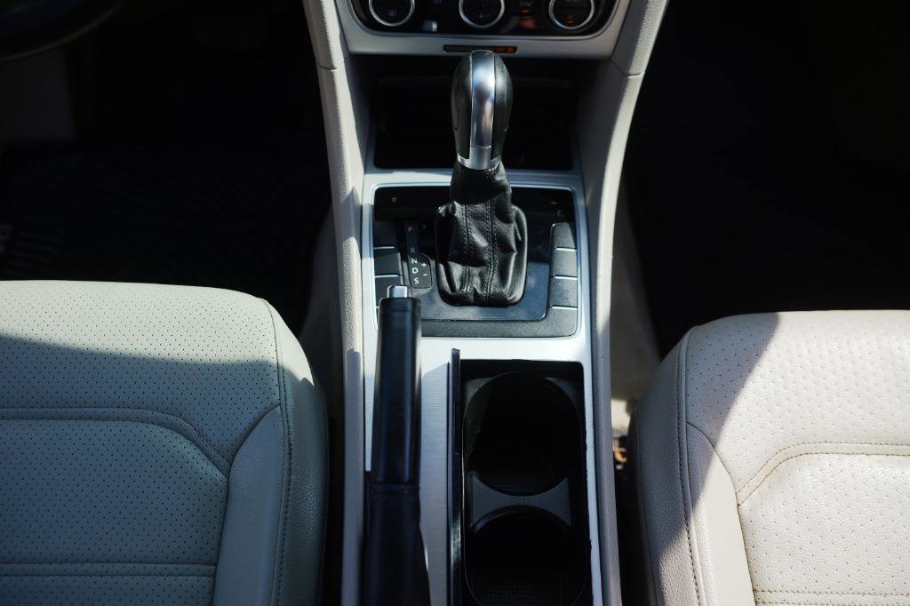 Used 2012 Volkswagen Passat 2.5 SE image 21
