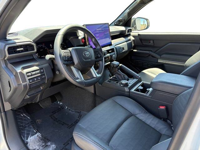 Certified 2025 Toyota 4Runner TRD Off-Road Premium AWD/4WD image 12