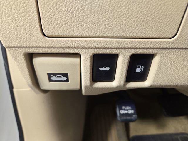 Used 2014 Lexus ES 350 w/ Luxury Package FWD image 30