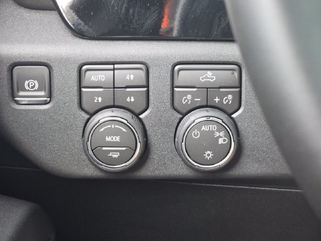 New 2026 Chevrolet Silverado 1500 LT AWD/4WD image 5
