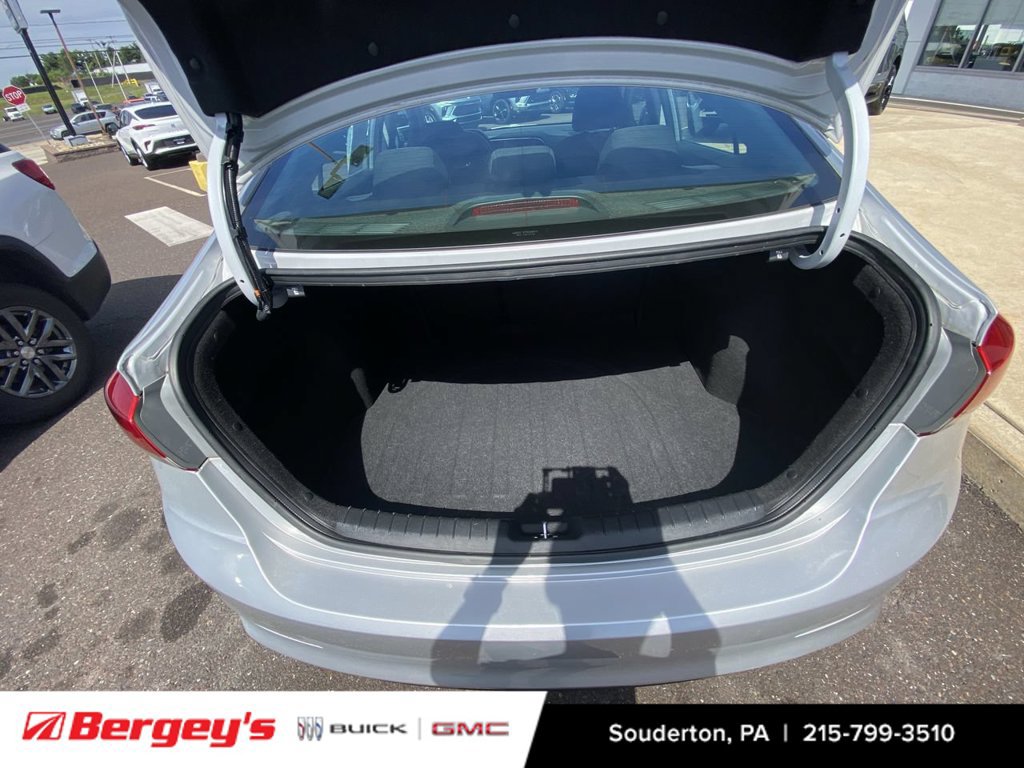 Used 2017 Hyundai Elantra Value Edition FWD image 30