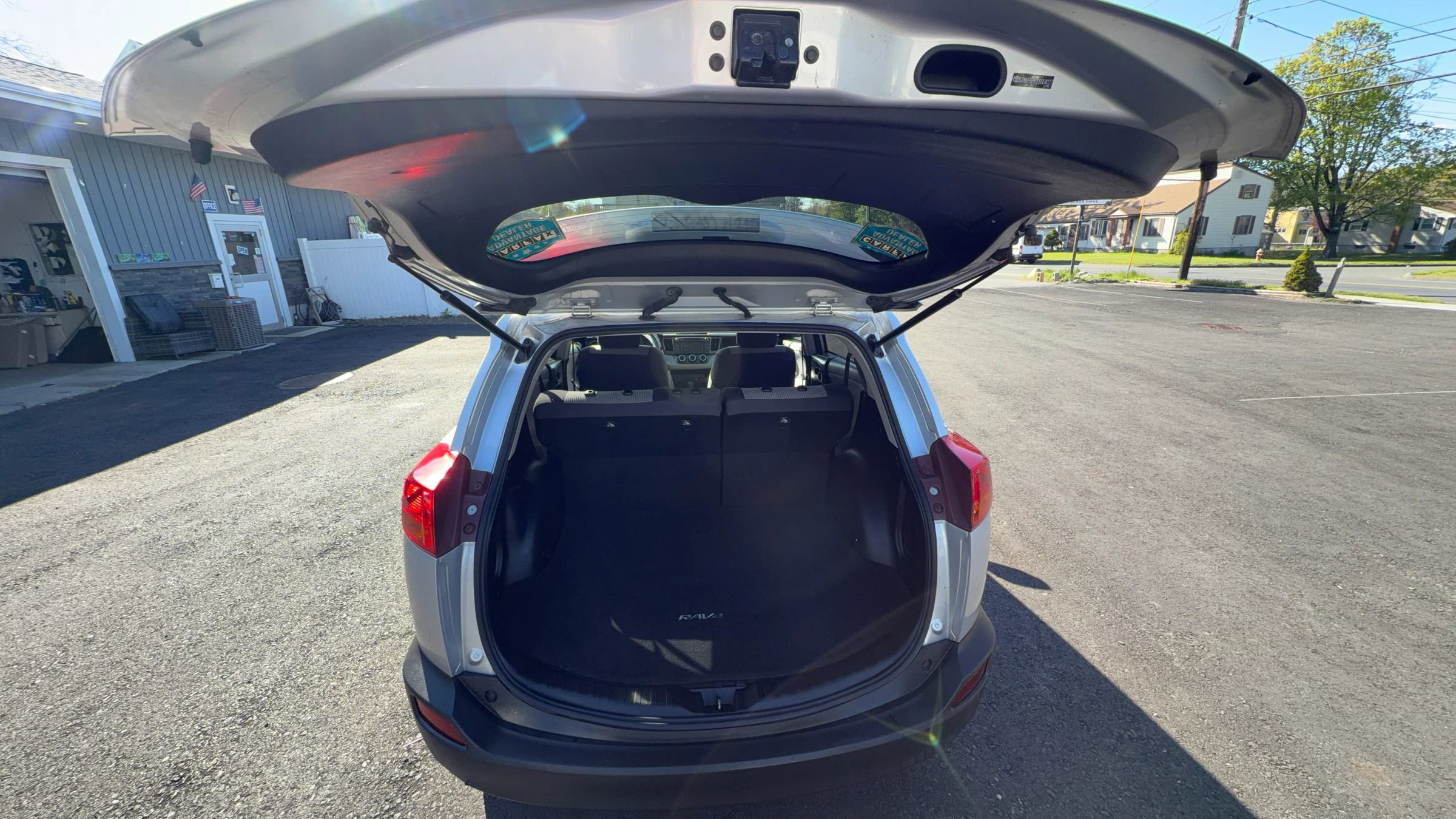 Used 2013 Toyota RAV4 LE AWD/4WD image 17