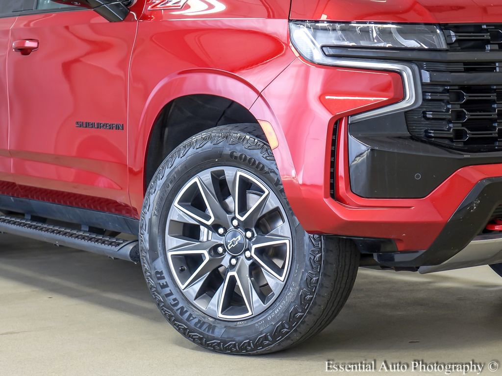 Used 2023 Chevrolet Suburban Z71 w/ Z71 Off-Road Package AWD/4WD image 4