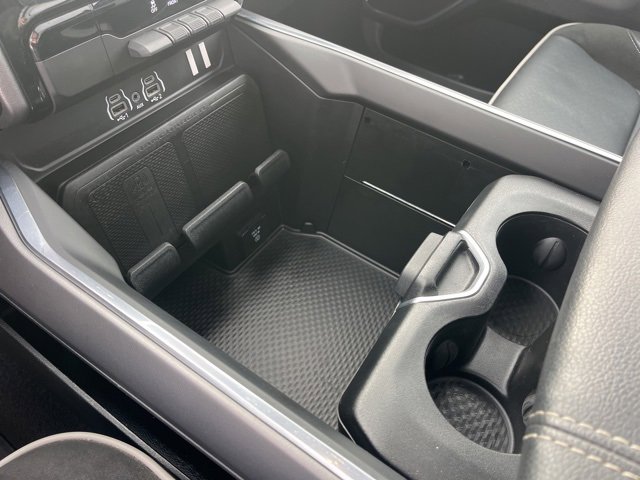 Used 2025 RAM 1500 Laramie w/ Sport Appearance Package image 27