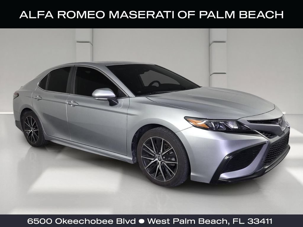 Used 2022 Toyota Camry SE FWD video 1