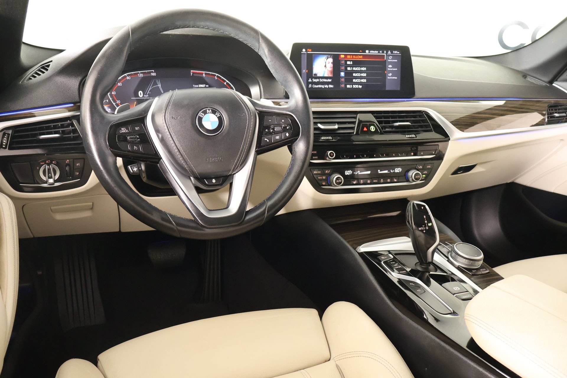 Used 2020 BMW 530i xDrive w/ Premium Package AWD/4WD image 2