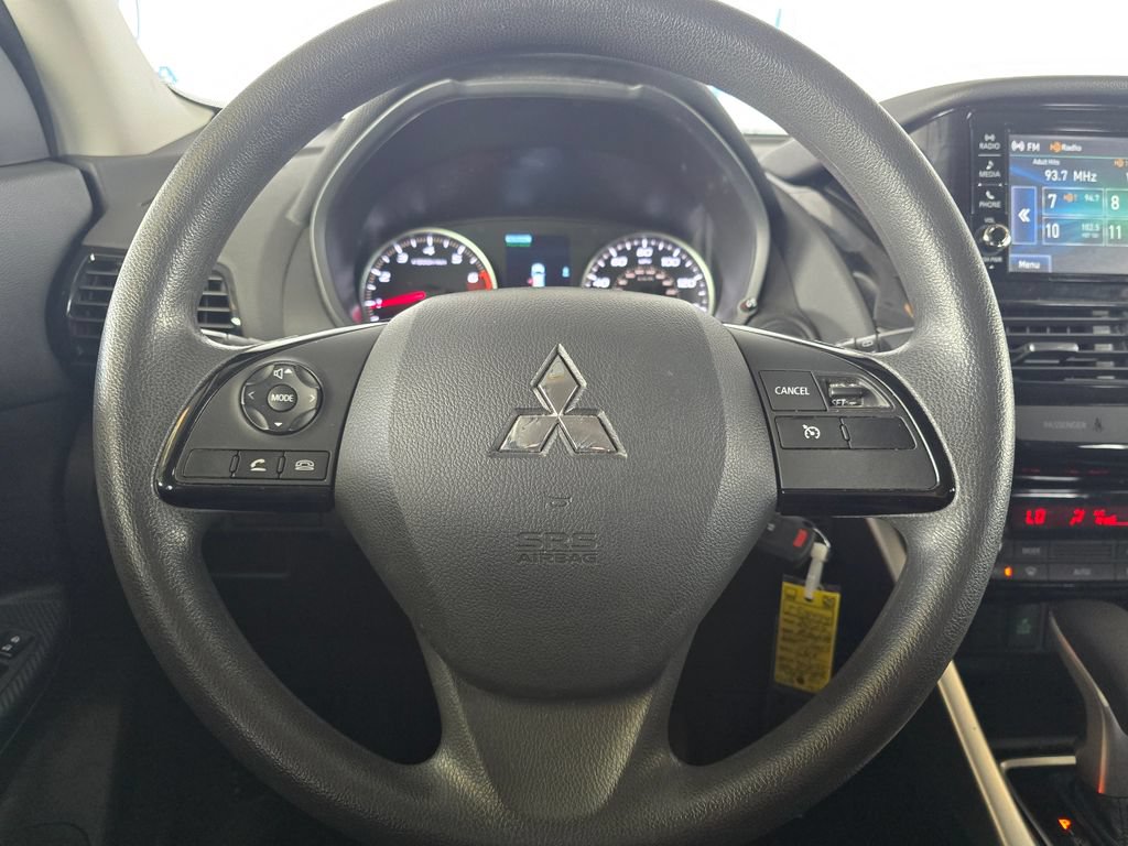 Used 2025 Mitsubishi Eclipse Cross ES AWD/4WD image 11