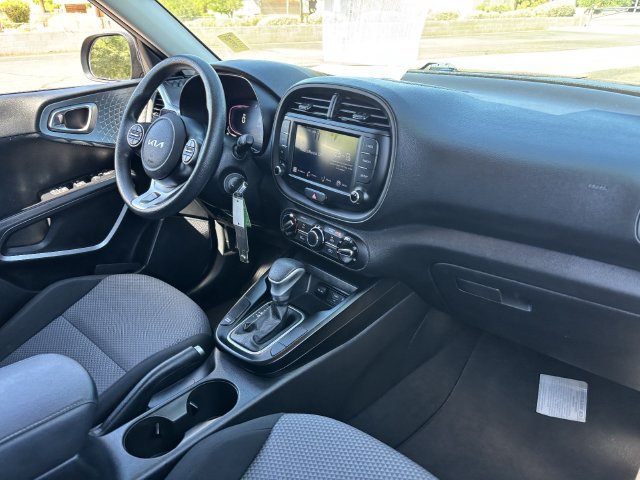 Used 2023 Kia Soul LX w/ Option Group 015 FWD image 12