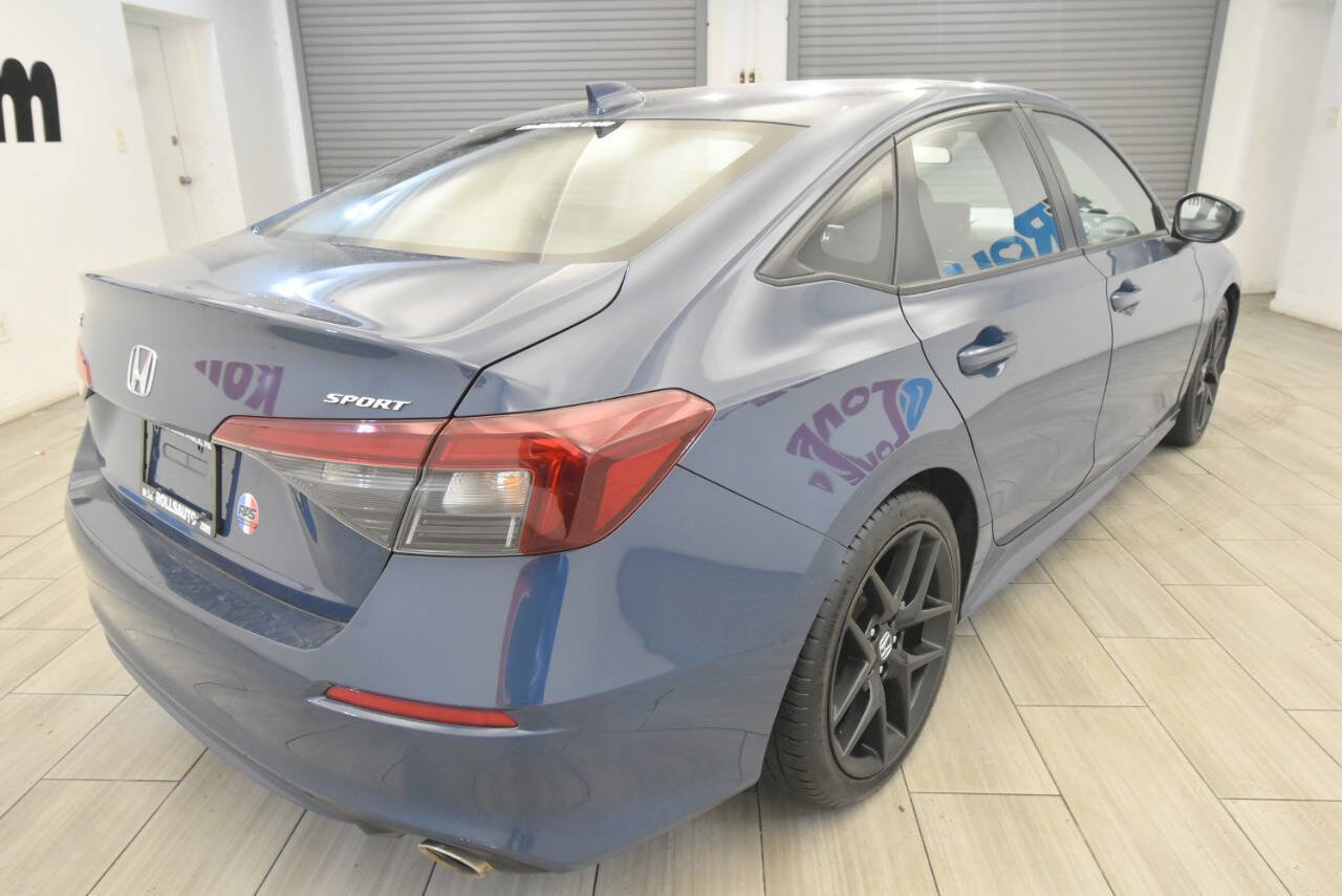 Used 2025 Honda Civic Sport image 5