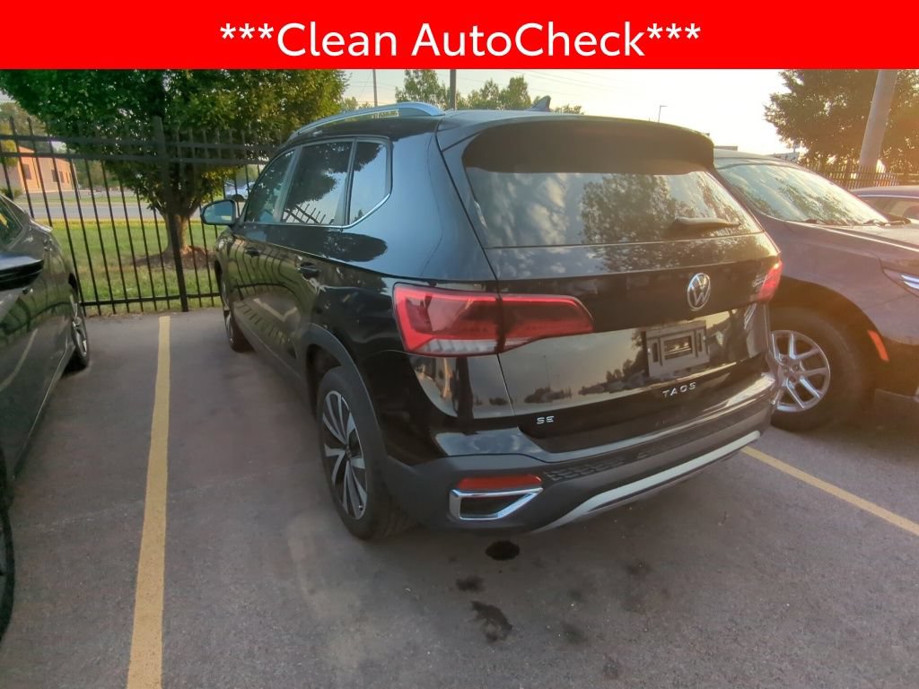 Used 2024 Volkswagen Taos SE FWD image 4