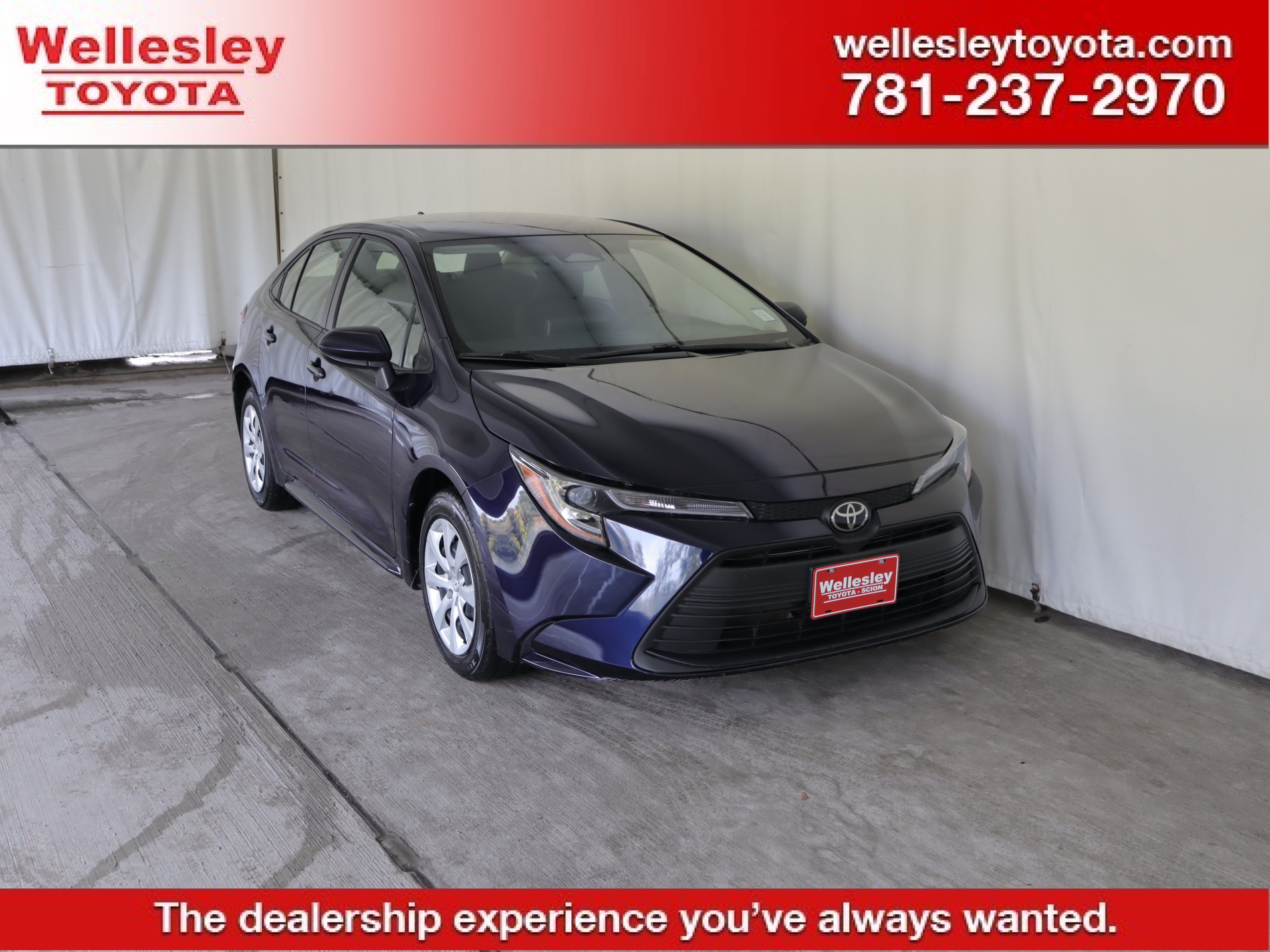 Used 2024 Toyota Corolla LE FWD image 1