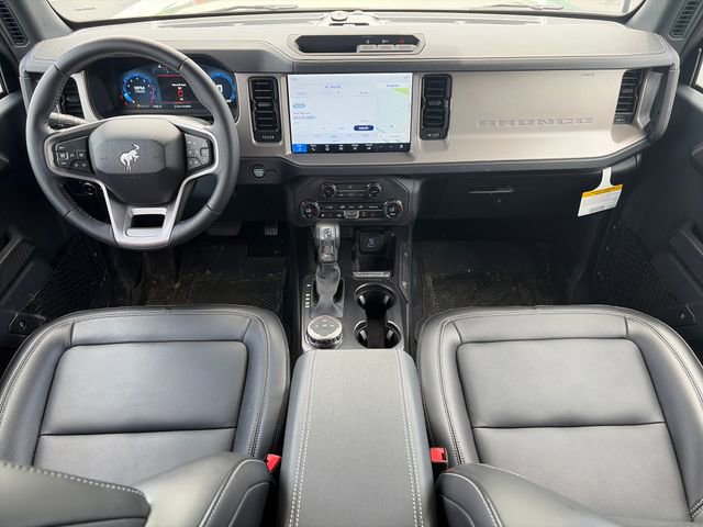 New 2025 Ford Bronco Outer Banks w/ Black Appearance Package AWD/4WD image 12
