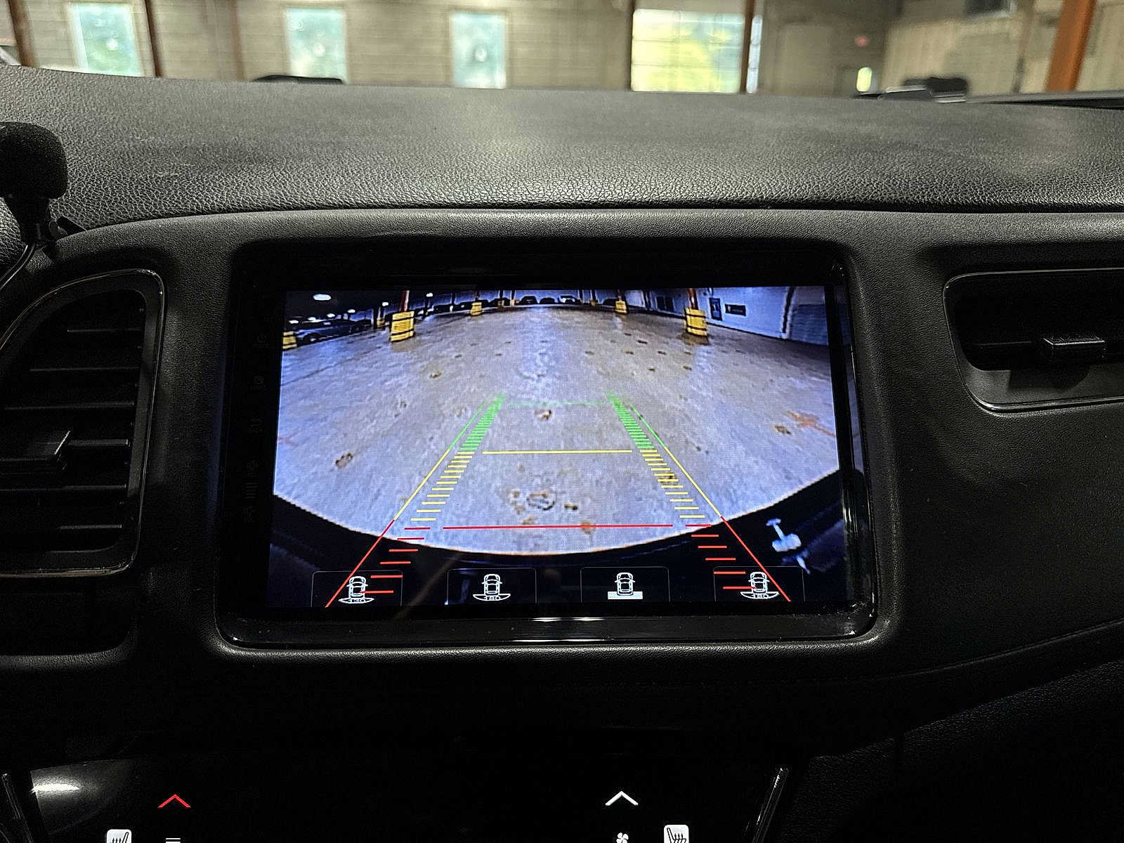 Used 2017 Honda HR-V EX-L image 25