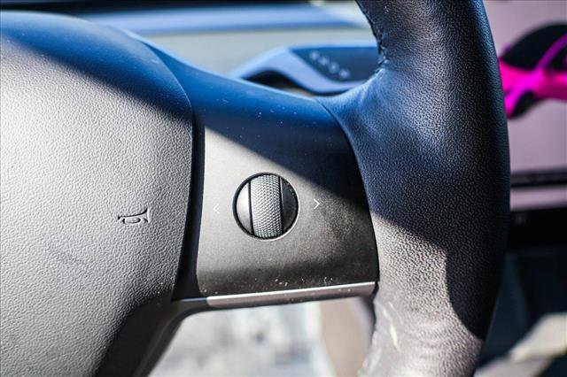 Used 2021 Tesla Model 3 Standard Range Plus image 15