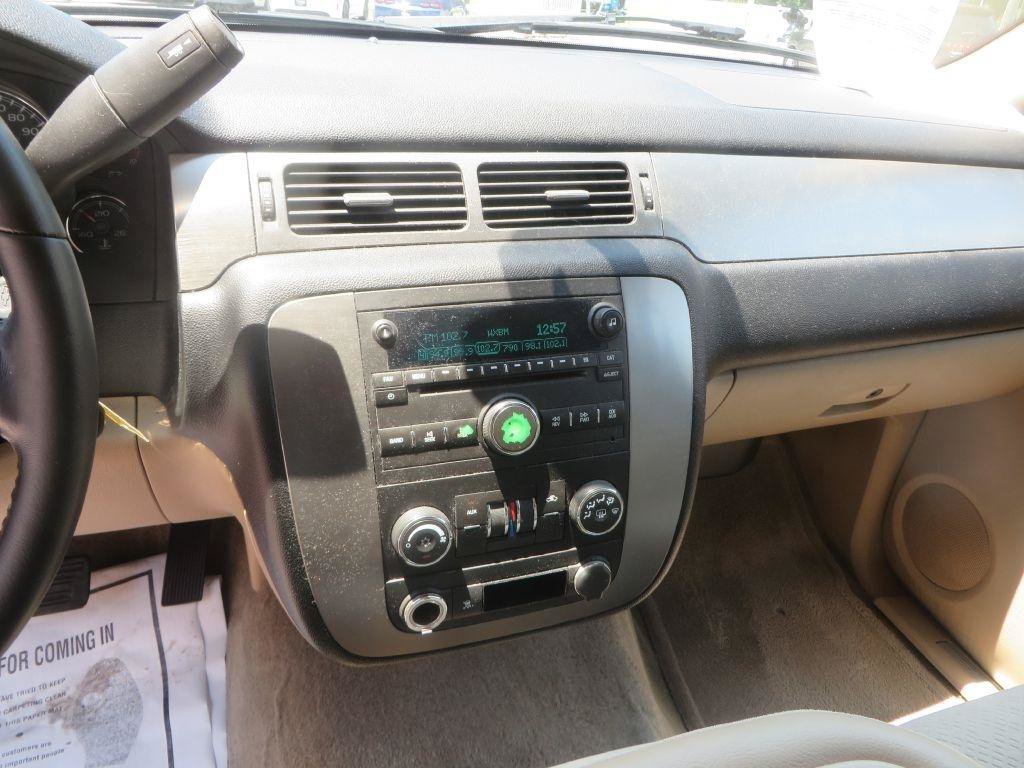 Used 2007 Chevrolet Tahoe LS RWD image 17