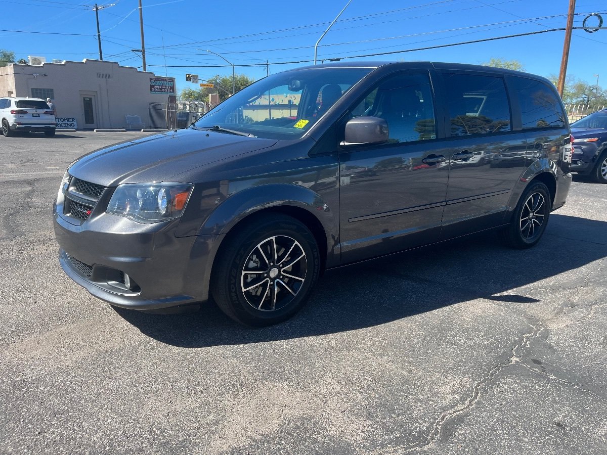 Used 2016 Dodge Grand Caravan R/T w/ Driver Convenience Group FWD image 10
