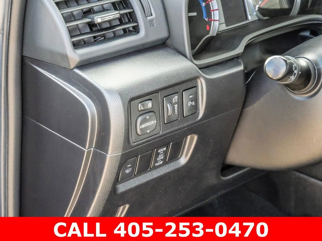 Used 2015 Toyota 4Runner Limited AWD/4WD image 31