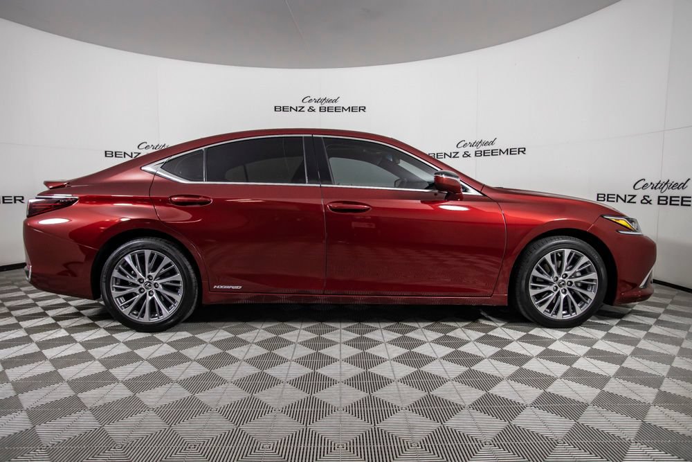 Used 2021 Lexus ES 300h w/ Premium Package FWD image 3
