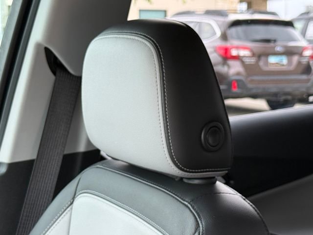 Used 2019 Chevrolet Equinox Premier image 14