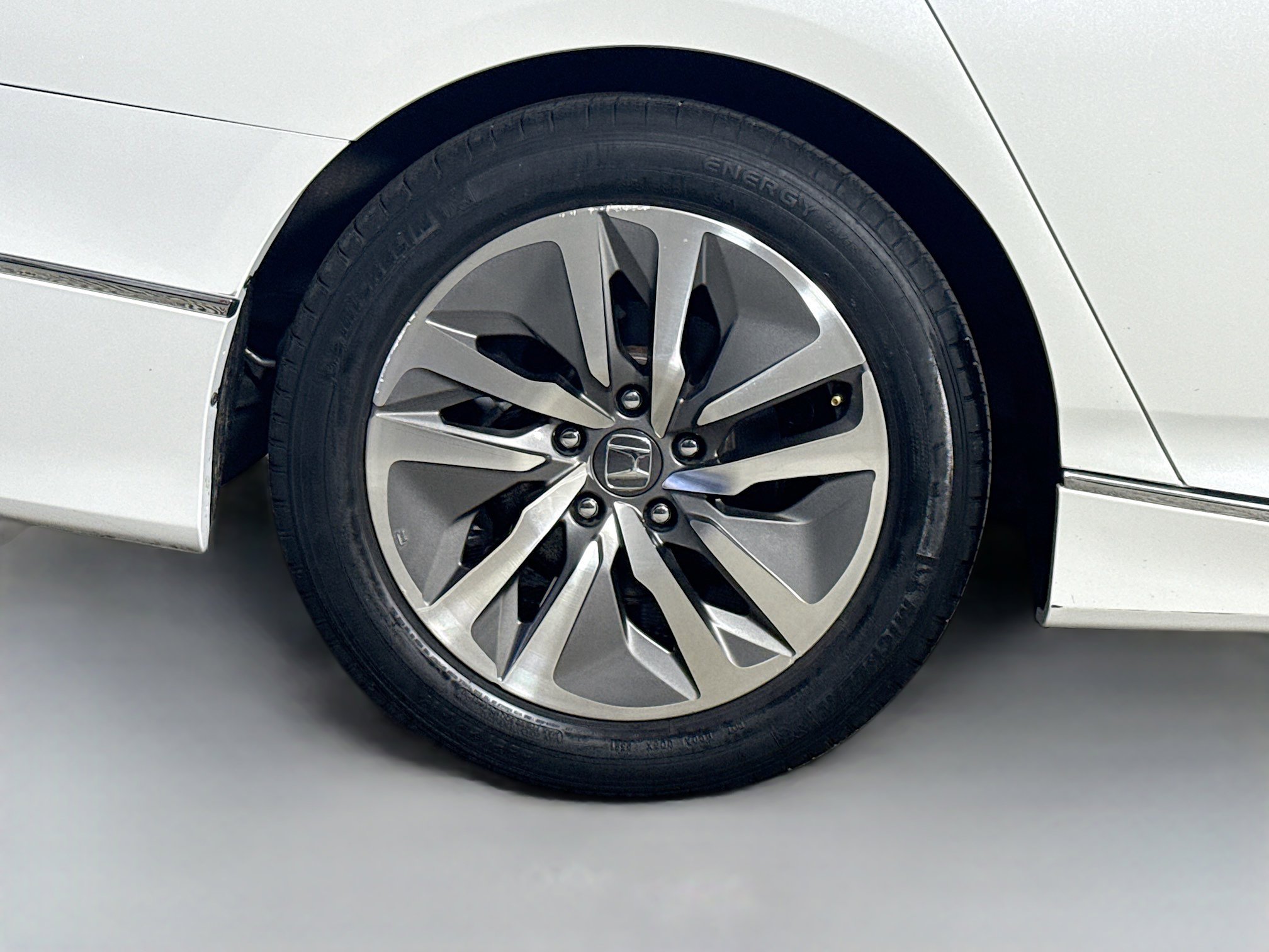 Used 2021 Honda Accord EX image 33