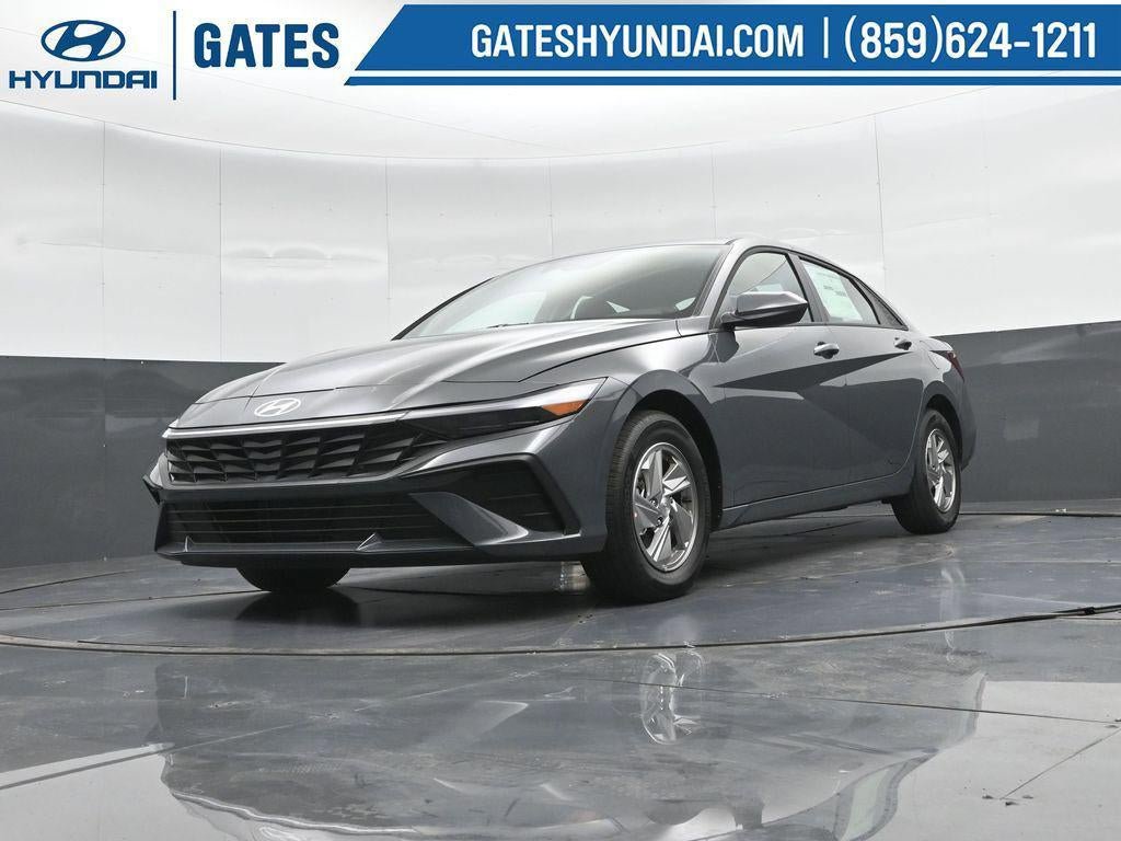 New 2026 Hyundai Elantra SE FWD image 38