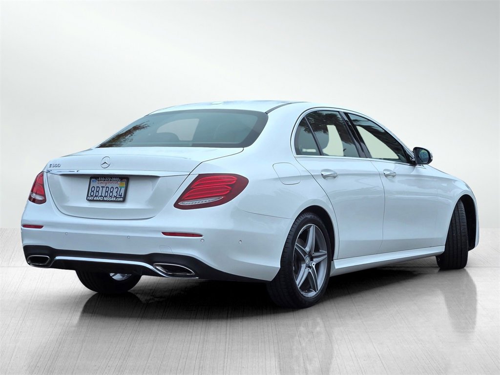Used 2017 Mercedes-Benz E 300 image 4