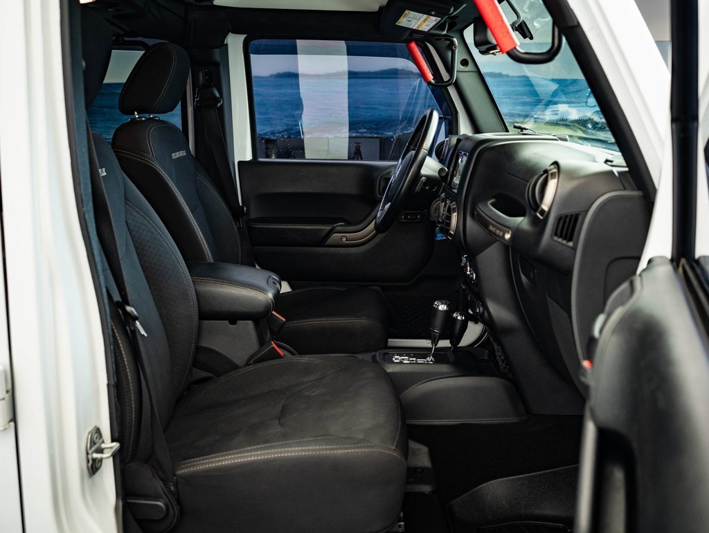 Used 2018 Jeep Wrangler Unlimited Sport image 19