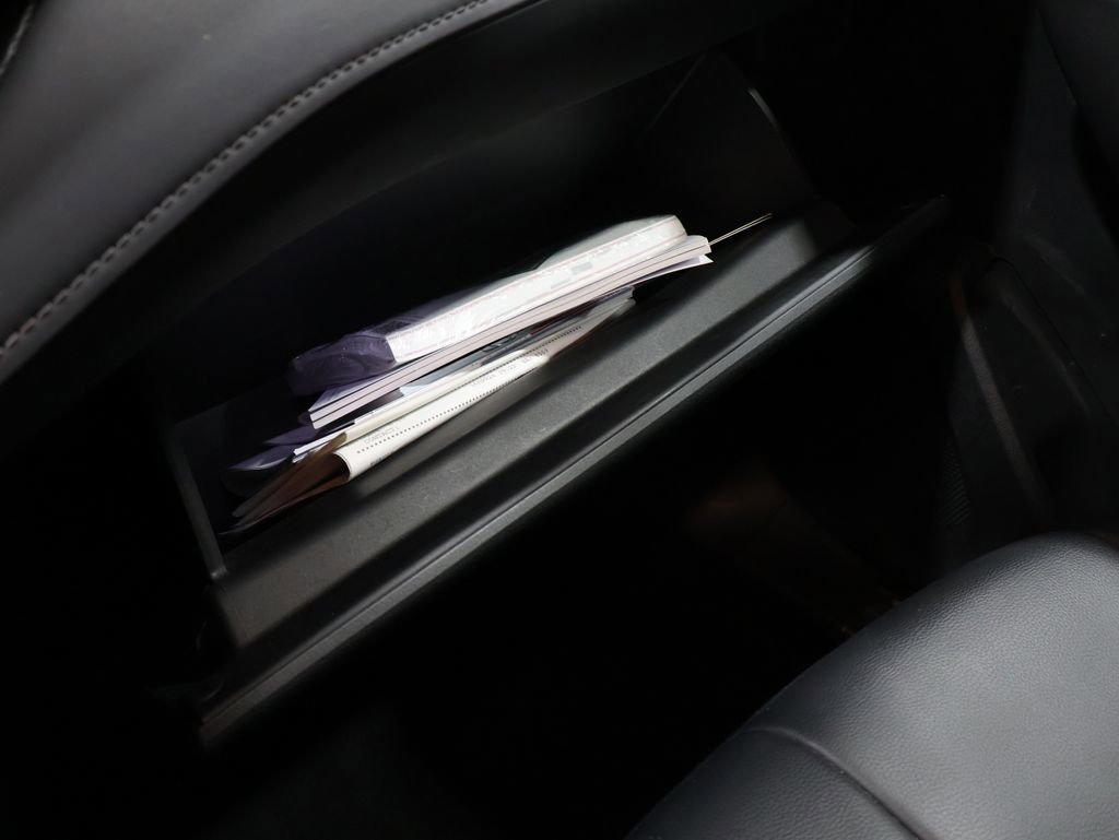 Used 2024 Toyota Highlander XLE image 34