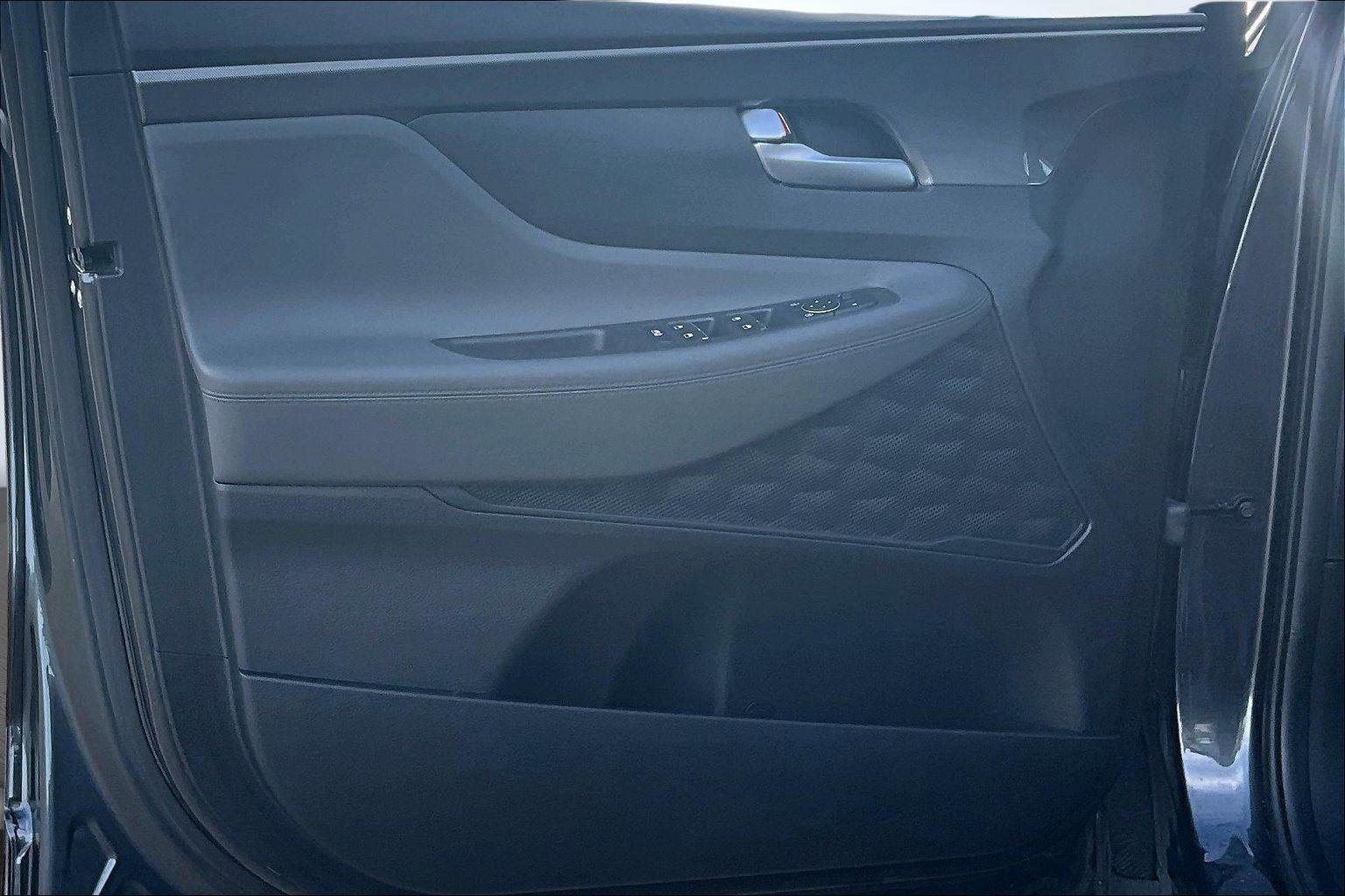 Used 2023 Hyundai Santa Fe SE image 23