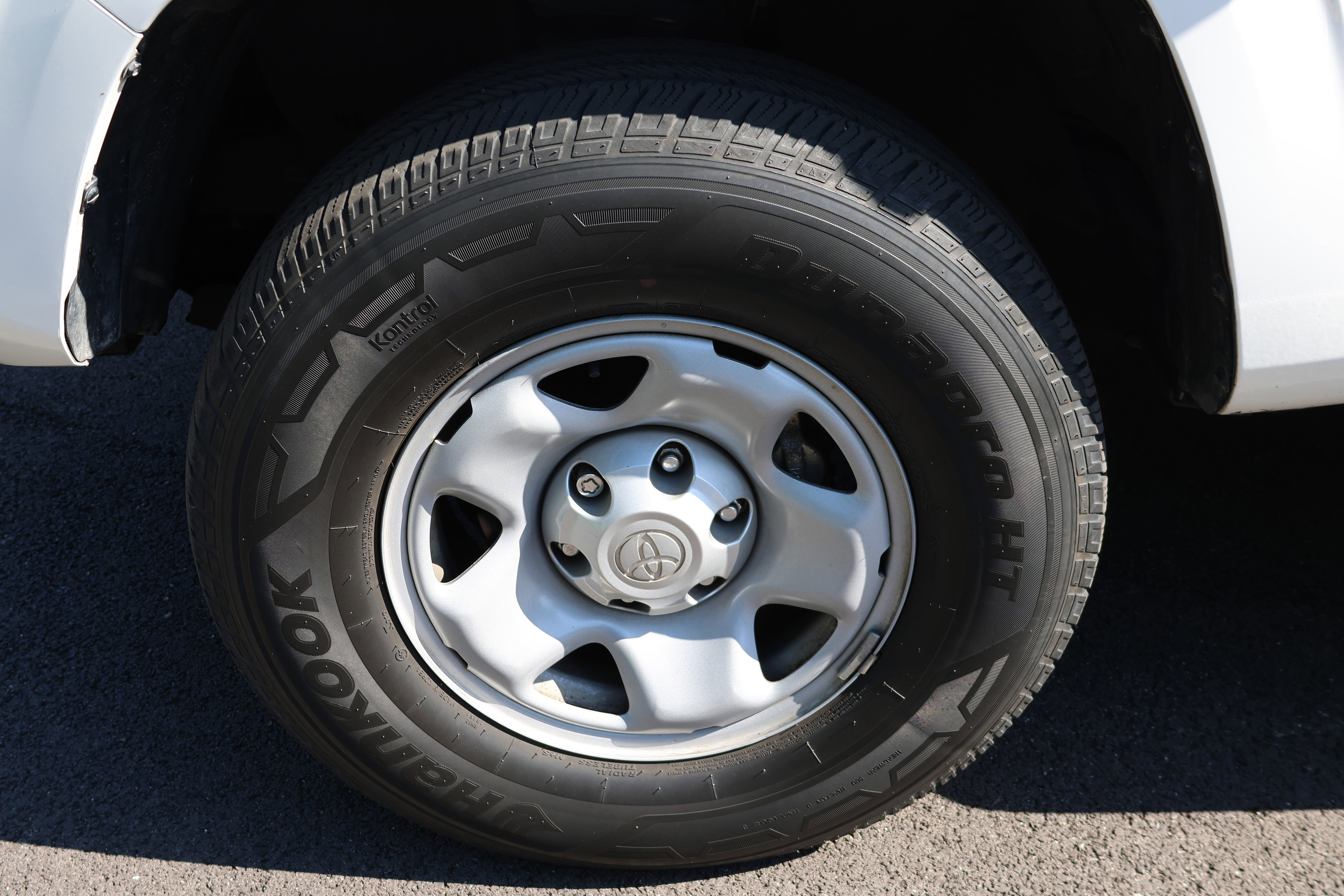 Used 2023 Toyota Tacoma SR AWD/4WD image 6