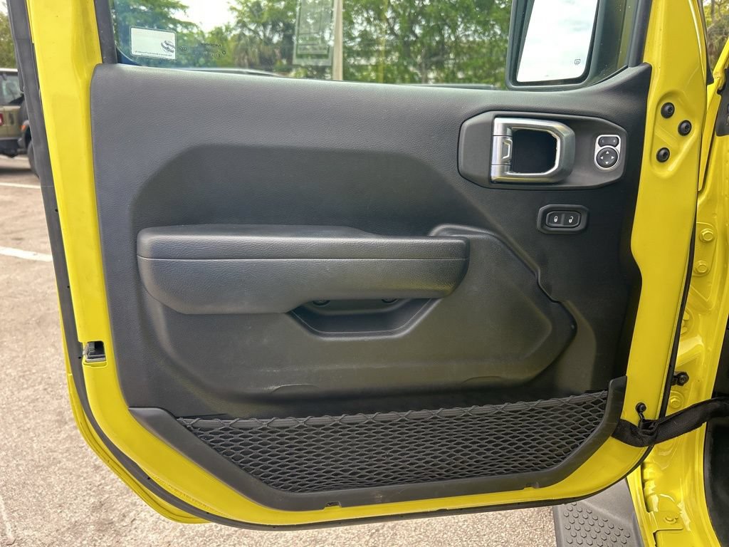 Used 2023 Jeep Wrangler Sport AWD/4WD image 32