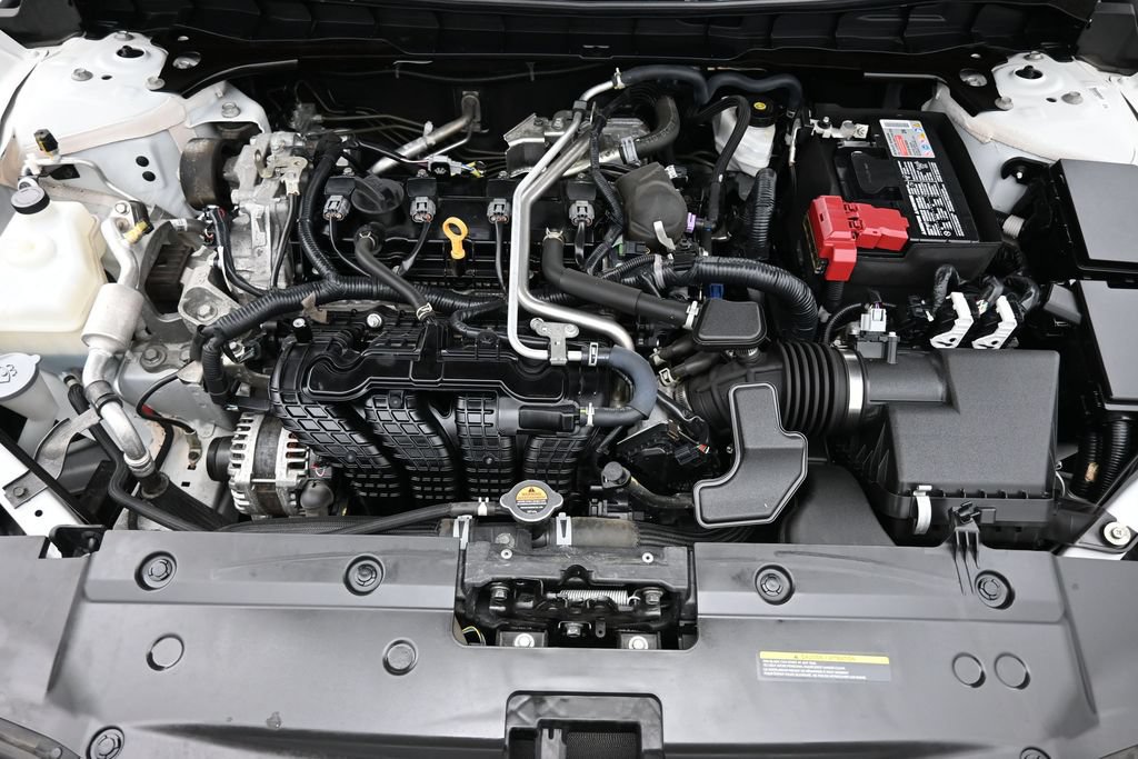 Used 2025 Nissan Altima 2.5 SR FWD image 16