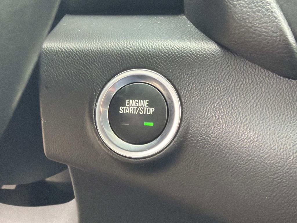 Used 2023 GMC Terrain AT4 image 31