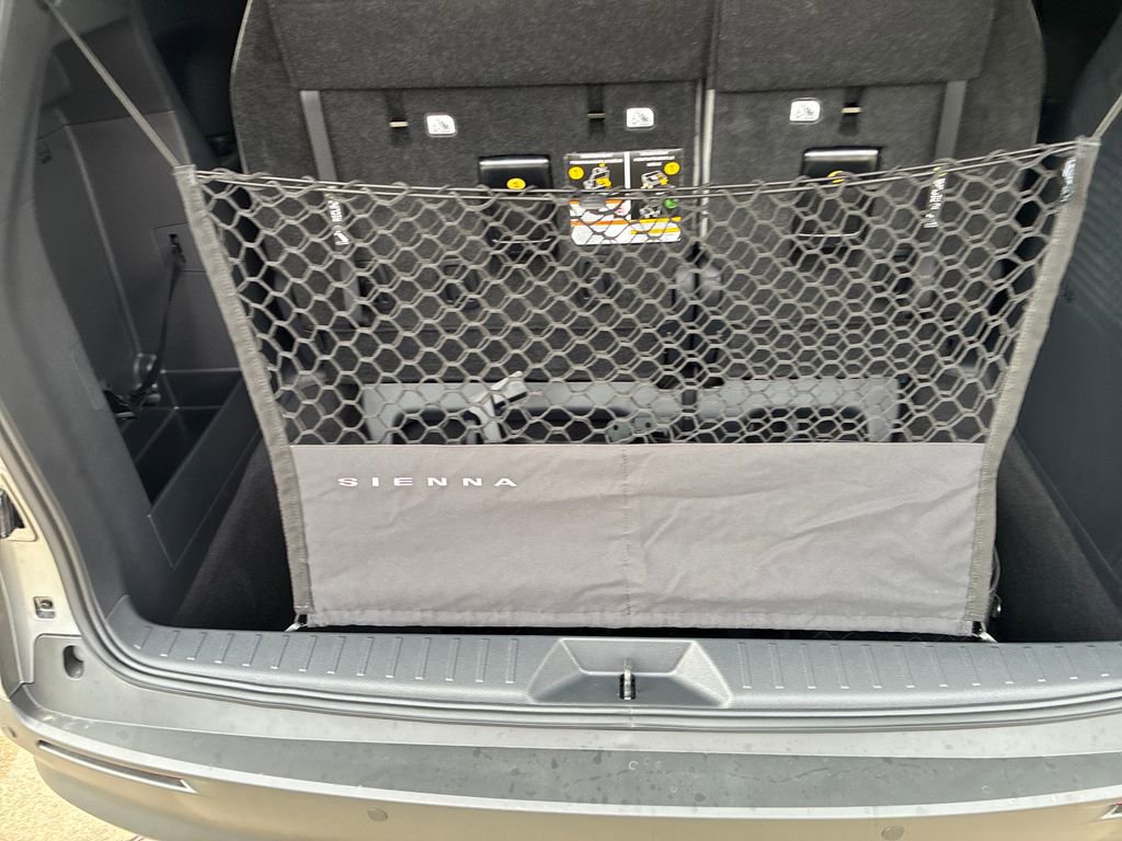 New 2026 Toyota Sienna XLE image 38