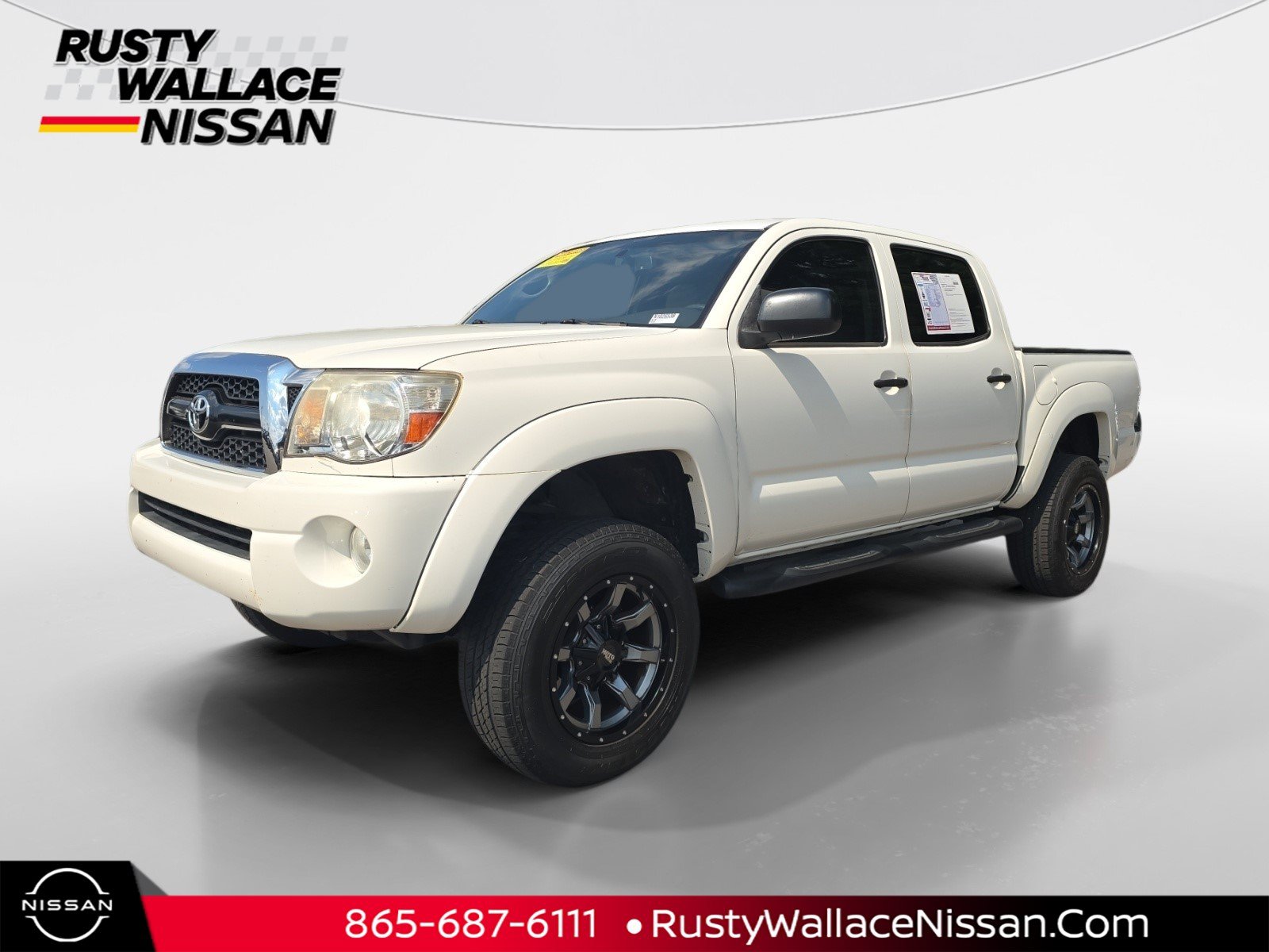 Used 2011 Toyota Tacoma PreRunner w/ SR5 Pkg #2 RWD image 1