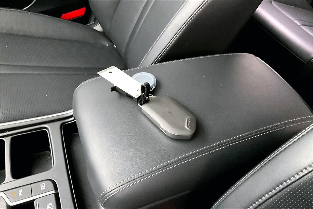 Used 2026 Kia Sorento S FWD image 13