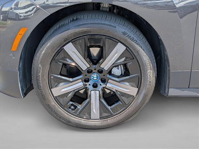 Used 2024 BMW iX xDrive50 AWD/4WD image 23