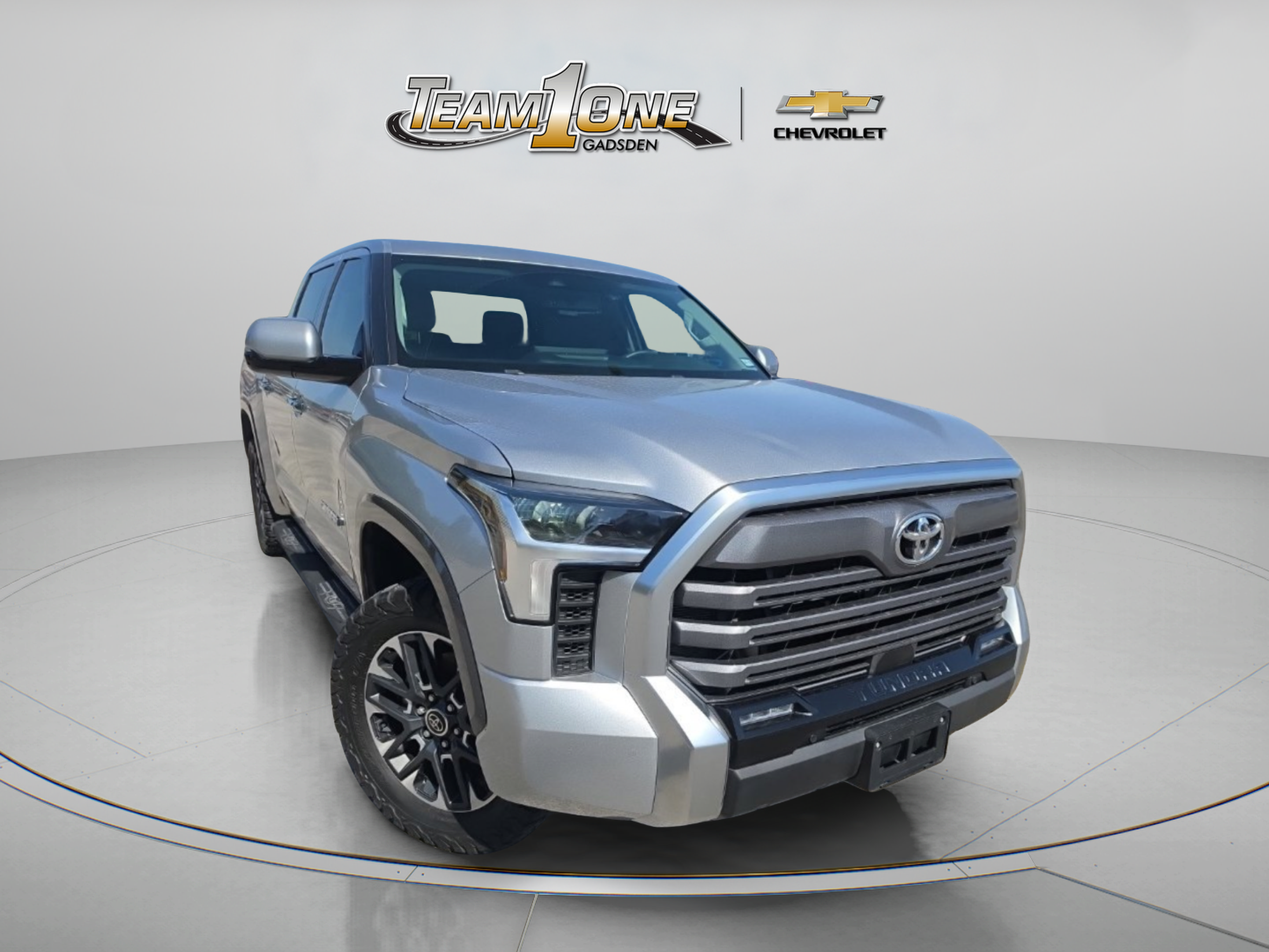 Used 2024 Toyota Tundra Limited w/ Power Package AWD/4WD image 1